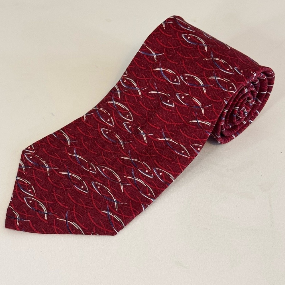 Christians Closet Men's‎ Red Fish Pattern Adjustable Silk Regular Neckties